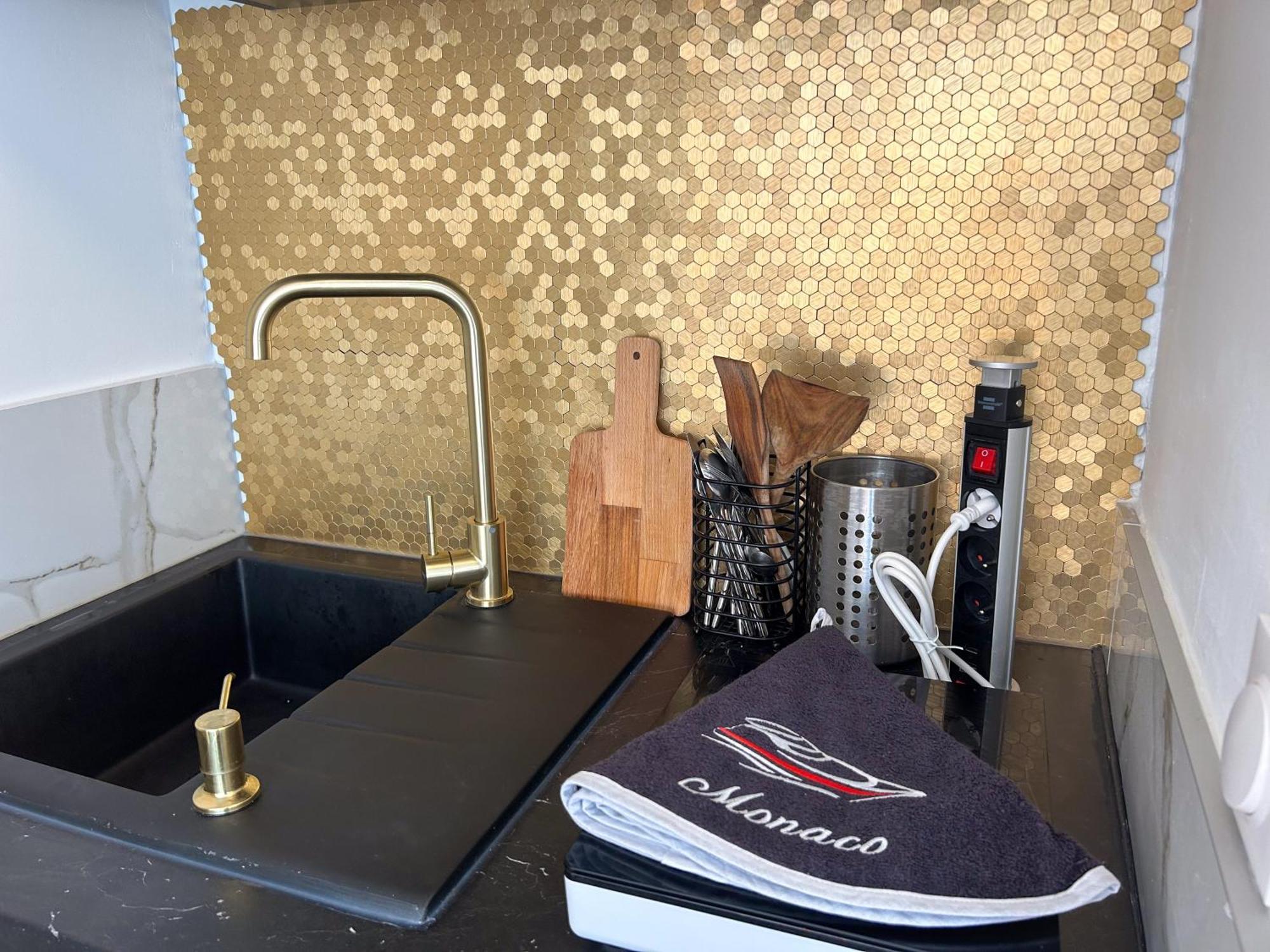 Monaco Cap D'Ail Studio & Jardin 카프다일 외부 사진